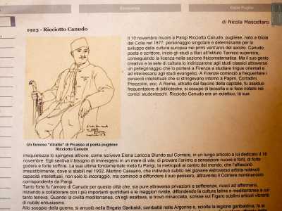 Ci colpisce da subito la copia di un suo ritratto a matita con dedica realizzato da Pablo Picasso, il cui originale � esposto al Moma di New York